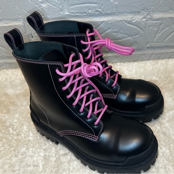 New Balenciaga Strike Ankle Combat Boots in Black and Fluo Pink Size 36 - Picture 3 of 10